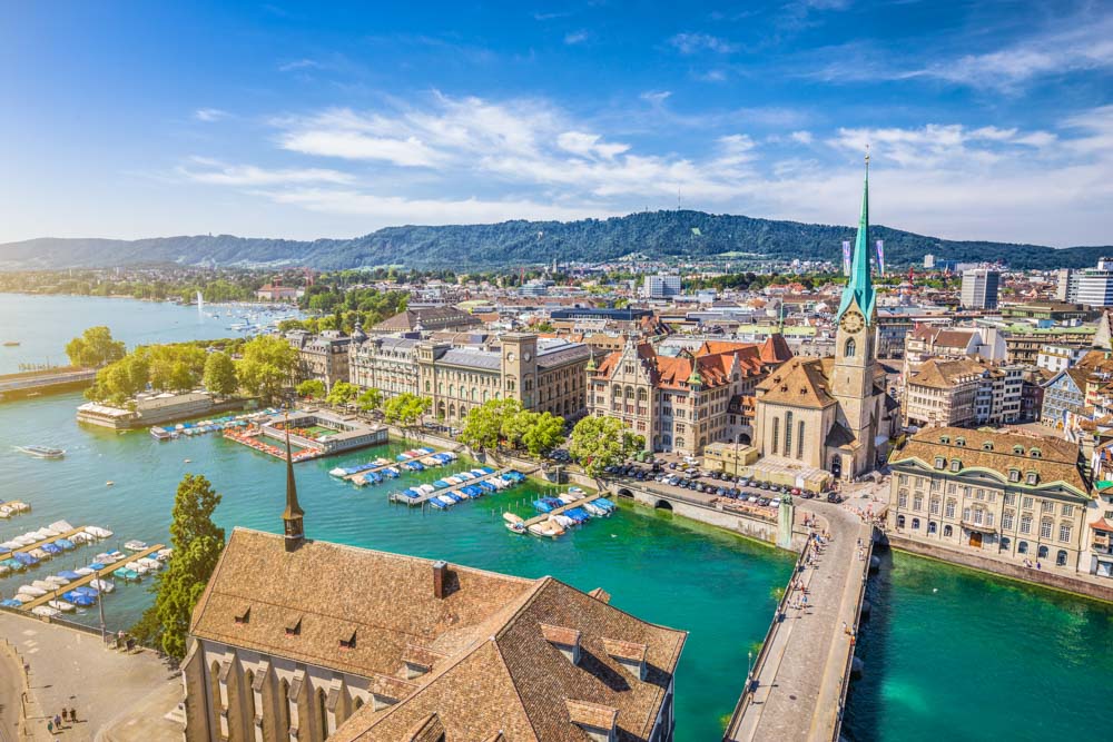 Cool Things to do in Switzerland: Lake Zurich