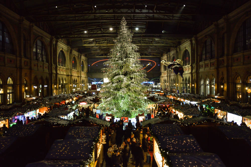 Cool Things to do in Switzerland: Zurich Christmas Market