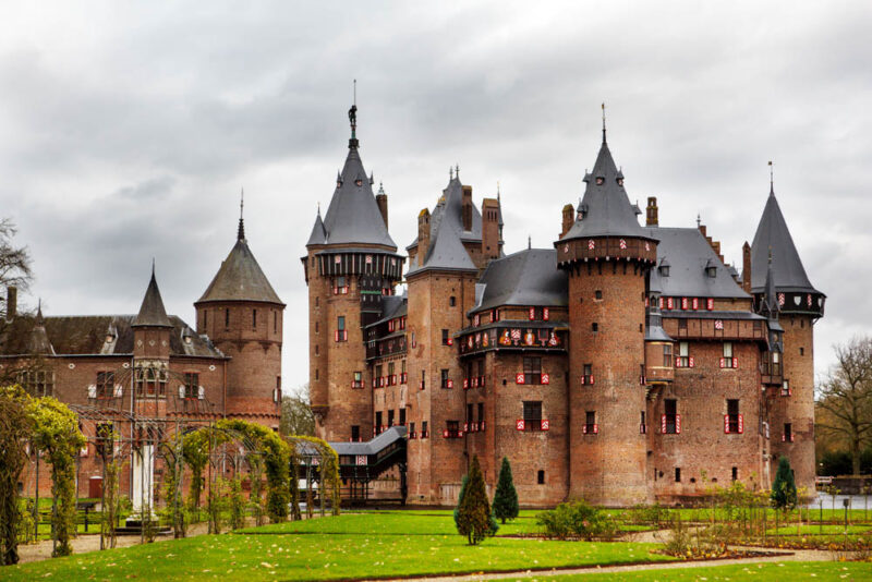 Fun Things to do in Netherlands: De Haar Castle