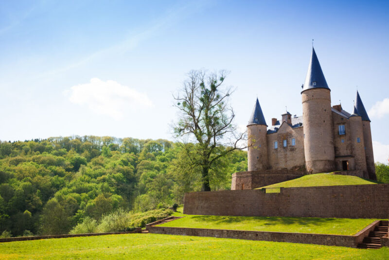 Unique Things to do in Belgium: Castle of Veves