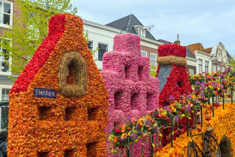 Unique Things to do in Netherlands: Flower Parade