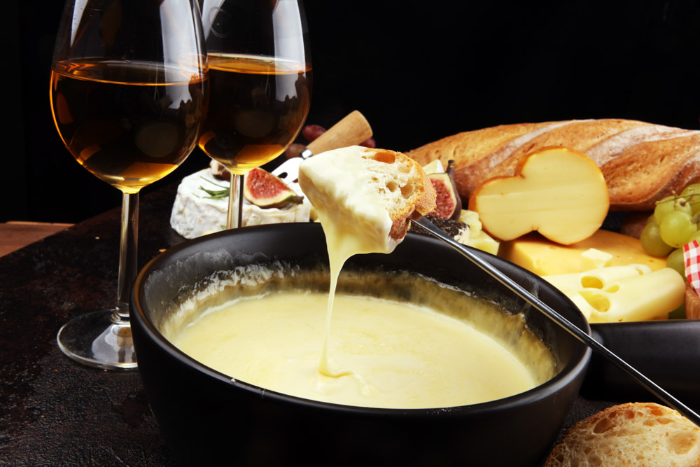 Unique Things to do in Switzerland: Swiss Fondue
