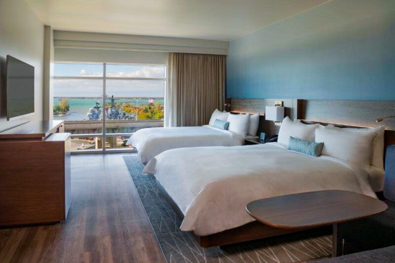 Best Buffalo Hotels: Buffalo Marriott at LECOM Harborcenter