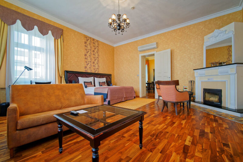 Cool Bratislava Hotels: SKARITZ Hotel & Residence