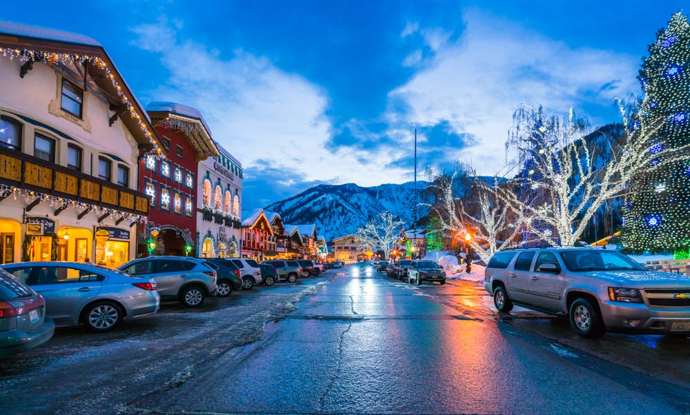 Must Visit Places in the USA for Christmas: Leavenworth, Washington