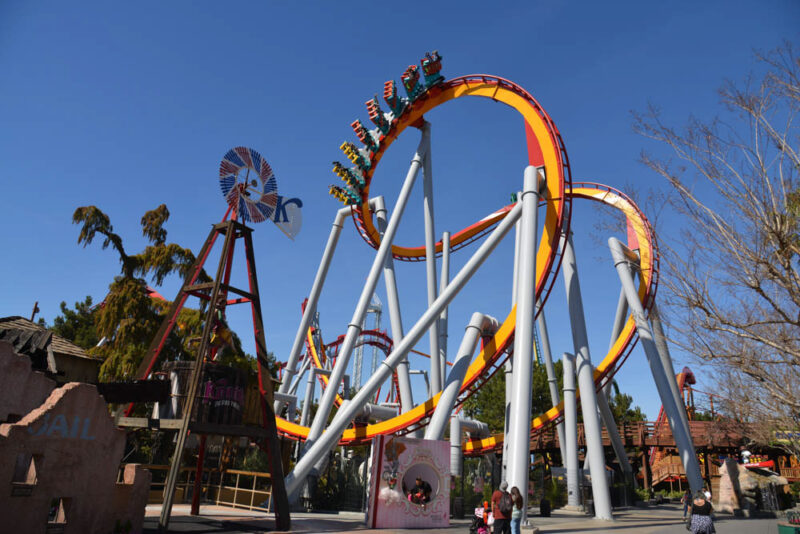 Cool Things to do in Los Angeles: Knott’s Berry Farm