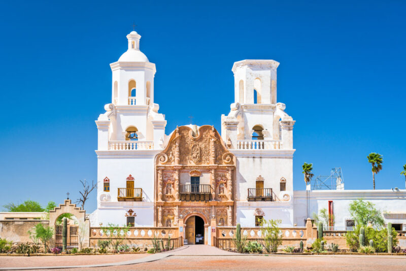 Cool Things to do in Tucson: Mission San Xavier del Bac
