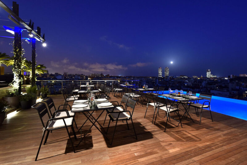 Barcelona Rooftop Bars: Sky Bar
