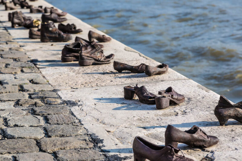 Budapest 3 Day Itinerary Weekend Guide: Shoe Memorial