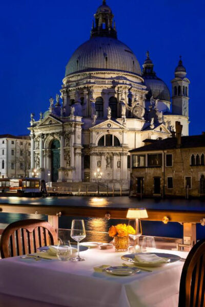 Cool Canalside Bars in Venice: Bar Longhi