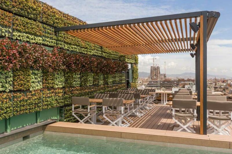 Cool Rooftop Bars in Barcelona: La Dolce Vitae
