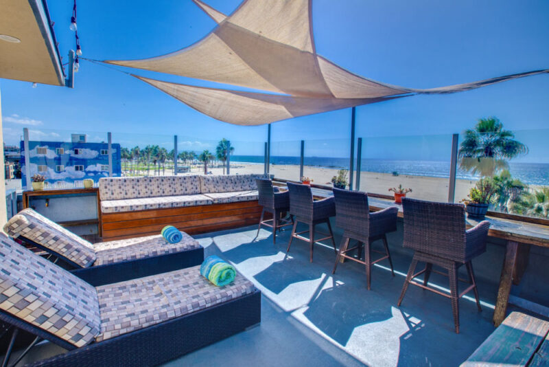 Cool Venice Beach Hotels: Venice Breeze Suites