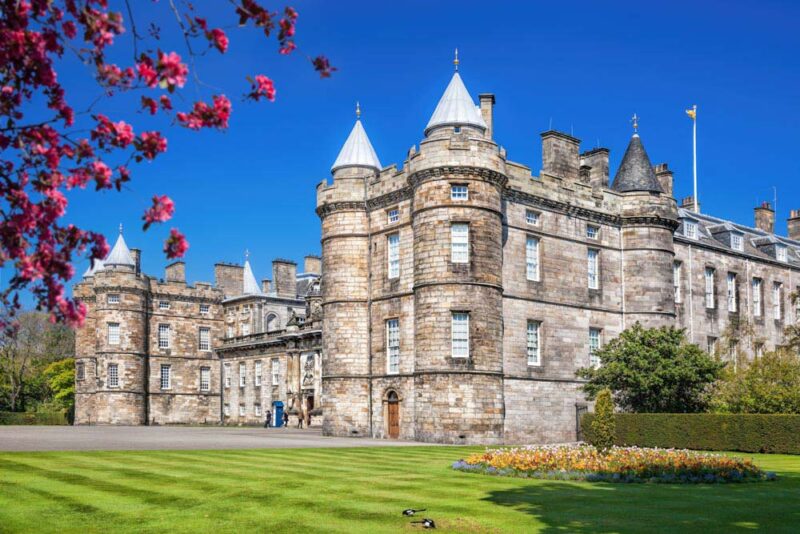 Edinburgh 3 Day Itinerary Weekend Guide: Holyrood Palace