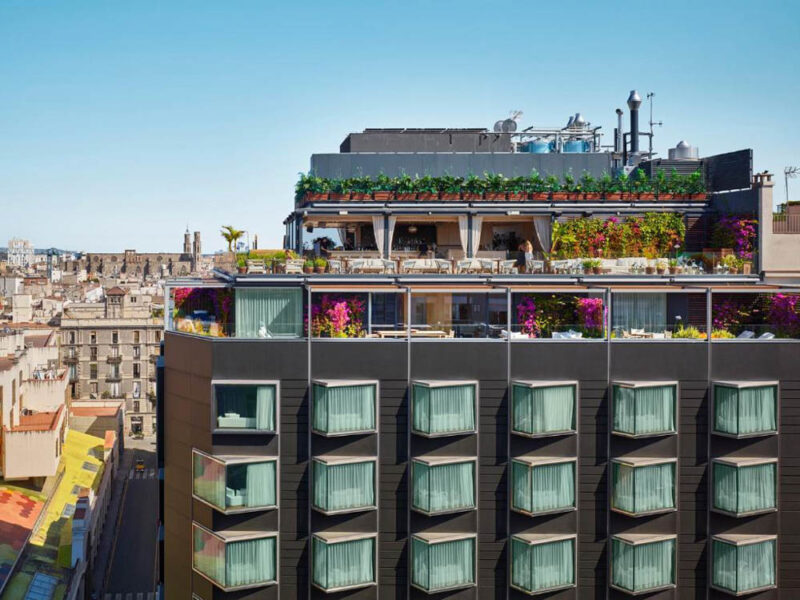 Fun Rooftop Bars in Barcelona: The Roof