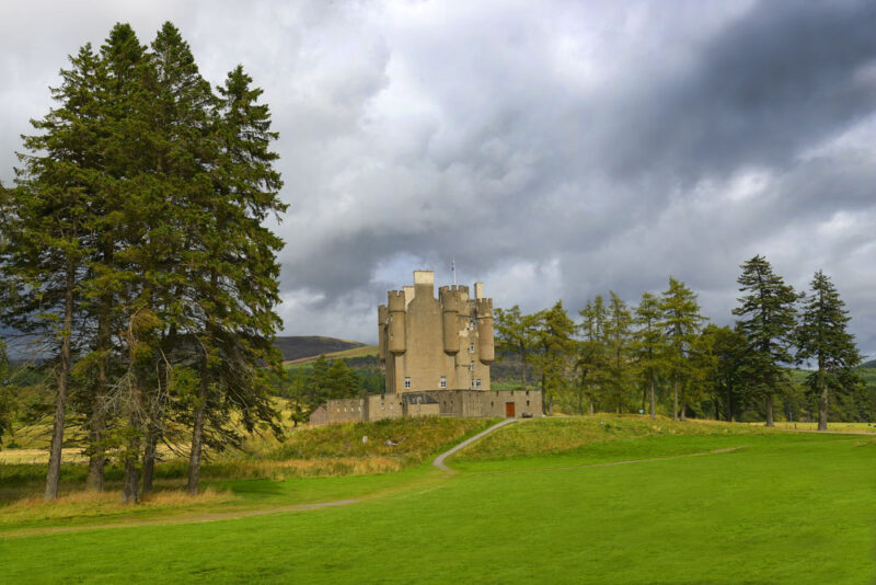 2 Weeks in Scotland Itinerary: Braemar Castle
