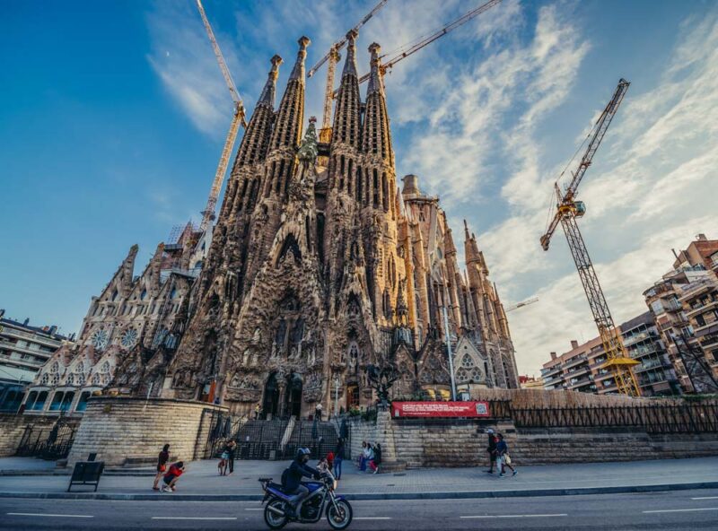 3 Days in Barcelona Weekend Itinerary: Sagrada Familia