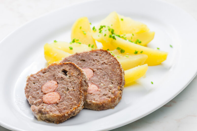 Local Foods to try in Czechia: Sekana Pecene