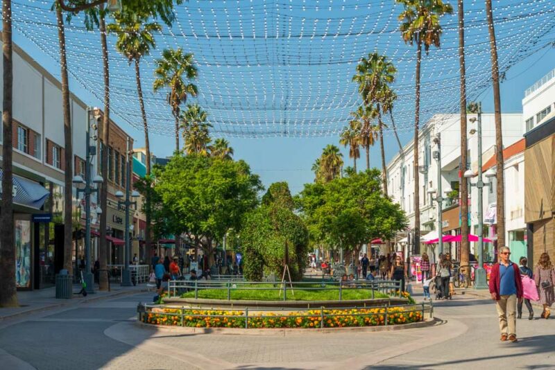 Unique Things to do in Santa Monica: Third Street Promemade