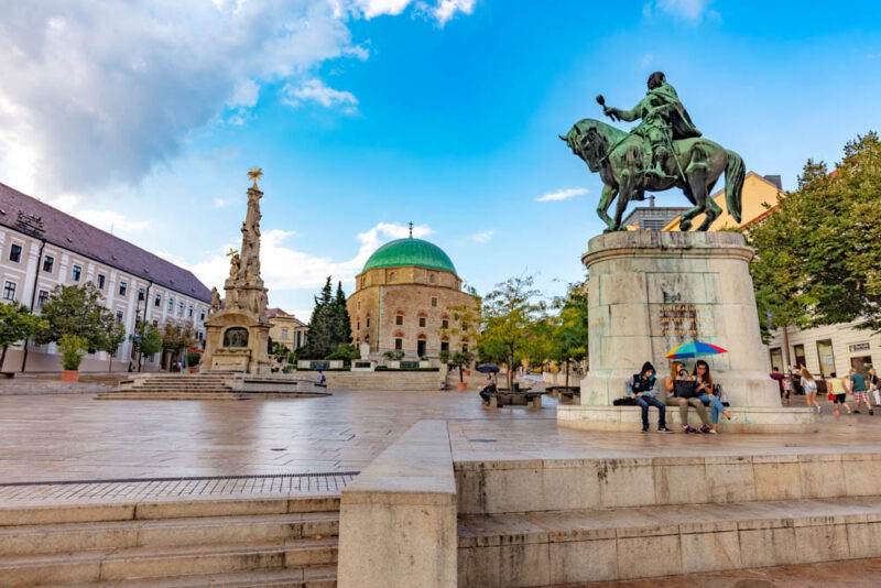 2 Week Itinerary in Hungary: Gran Square and Museum
