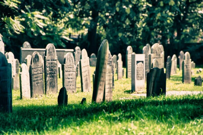 Massachusetts Things to do: Ghost Tour Through Salem