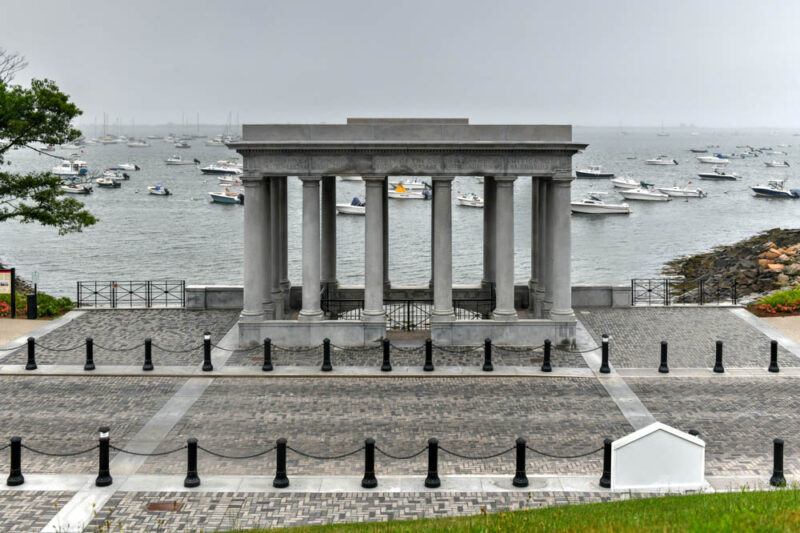 Massachusetts Things to do: Plymouth Rock