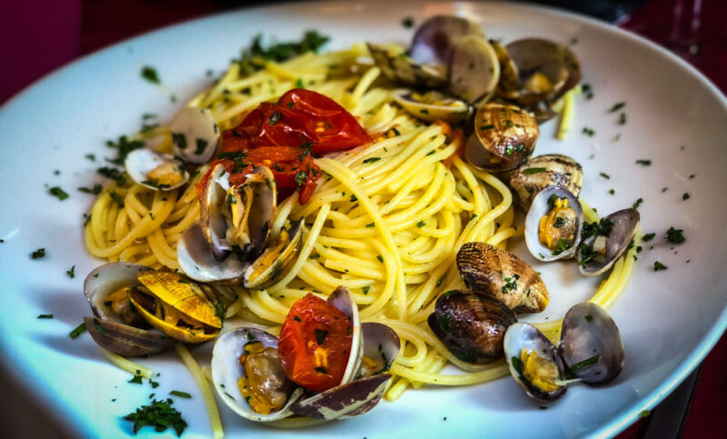 Must do things in Amalfi Coast: Spaghetti Alle Vongole