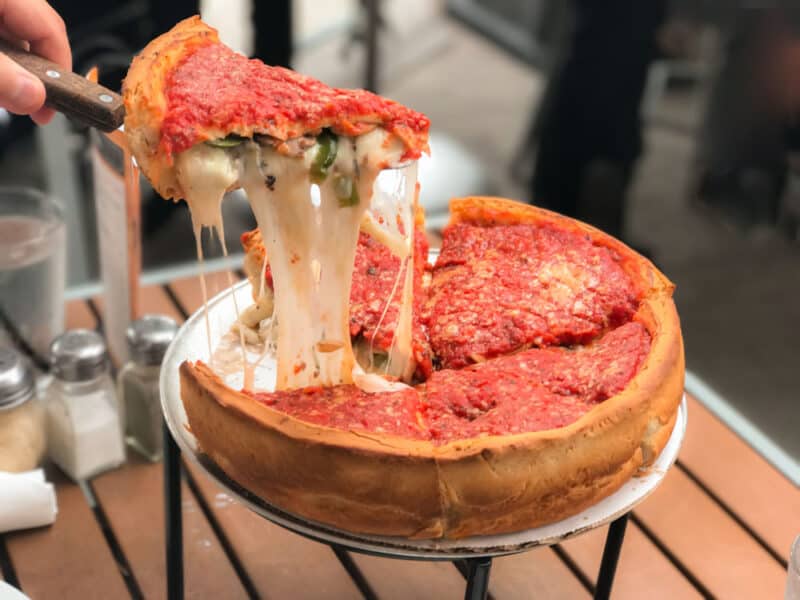 Must do things in Chicago: Chicago Pizza Tour