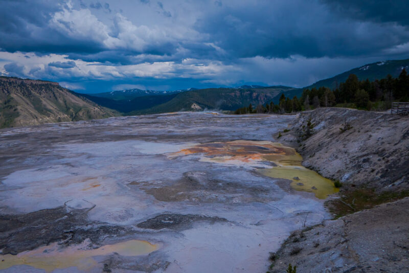 Must Visit Places in May: Yellowstone National Park
