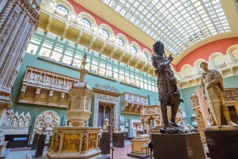 2 Week England Itinerary: Victoria and Albert Museum