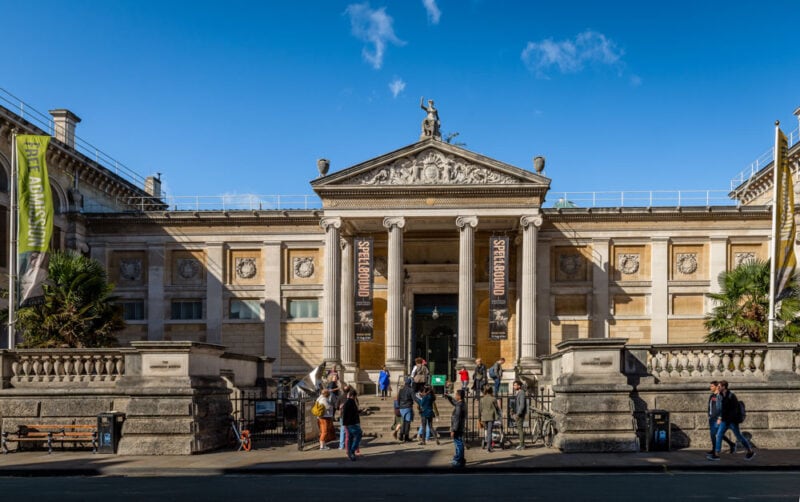 2 Week Itinerary in England: Ashmolean Museum