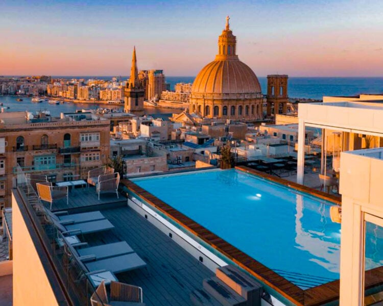 Best Malta Hotels: The Embassy Valletta Hotel
