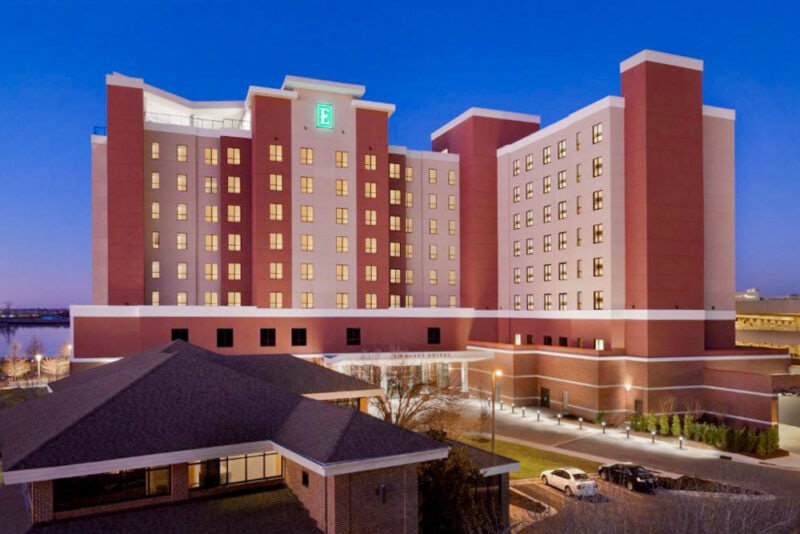 Cool Wilmington Hotels: Embassy Suites By Hilton Wilmington Riverfront