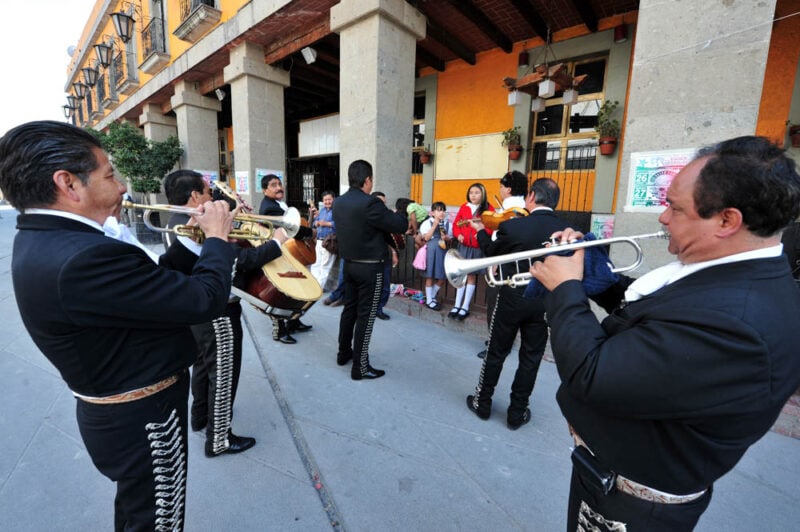Fun Things to do in Mexico City: Mariachi Music