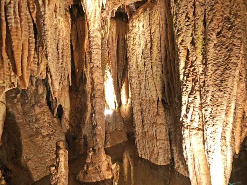 Missouri Bucket List: Meramec Caverns