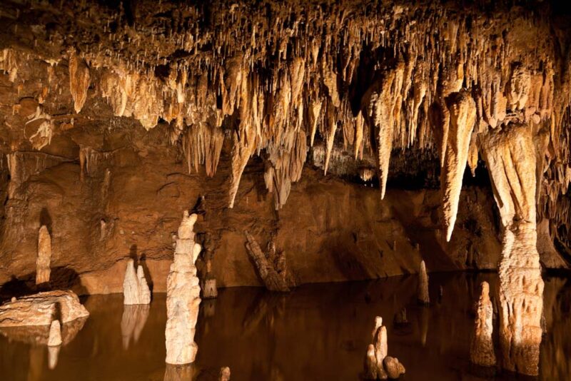 Must do things in Missouri: Meramec Caverns