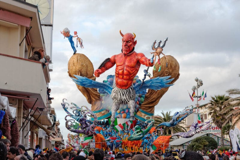 What Places have Shoulder Season in Europe in February: Carnival of Viareggio
