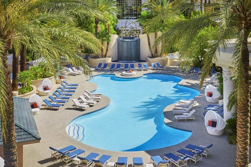 Best Hotels Near Allegiant Stadium: Four Seasons Hotel Las Vegas