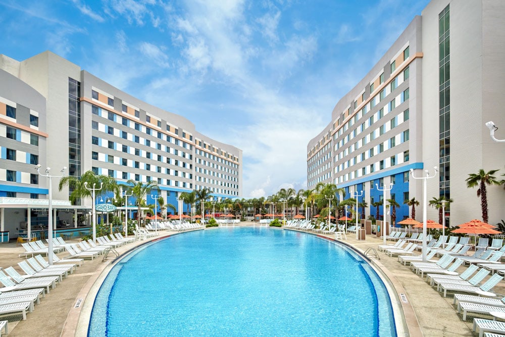 Best Universal Orlando Hotels: Universal’s Endless Summer Resort — Surfside Inn & Suites