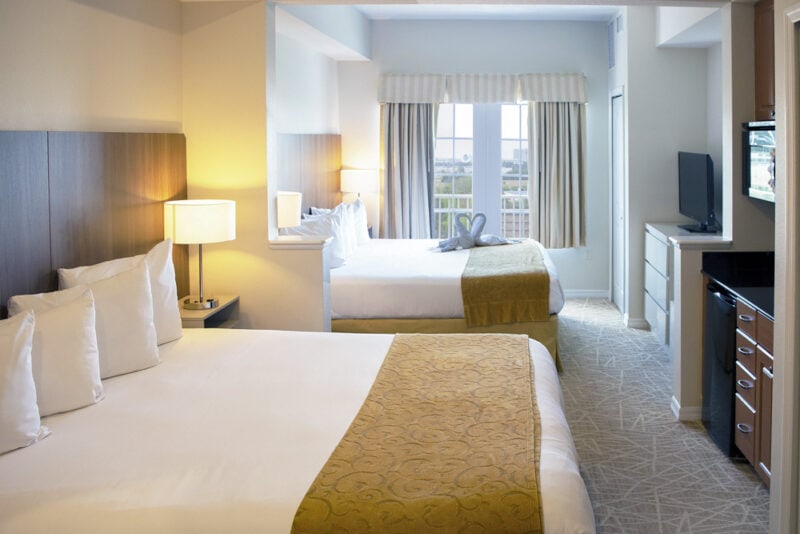 Closest Hotels to Universal Orlando: The Point Hotels & Suites Universal