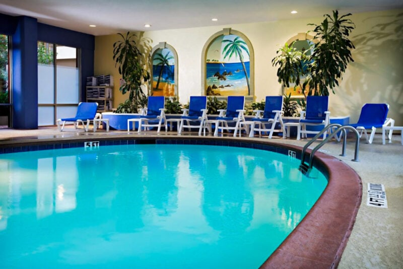 Cool Arlington Hotels: Crowne Plaza Suites Arlington, an IHG Hotel