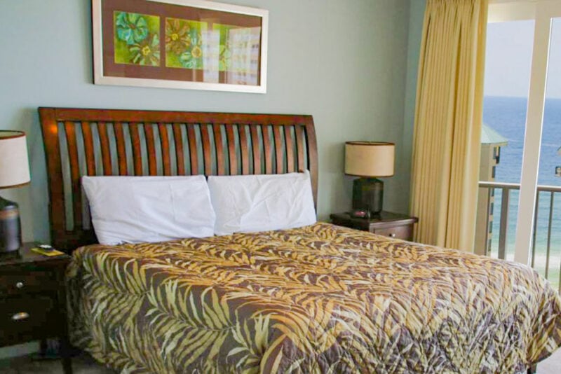 Cool Panama City Beach Hotels: Laketown Wharf Resort by Emerald View Resorts