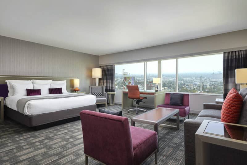 Los Angeles Hotels Close to Universal Studios Hollywood: Loews Hollywood Hotel