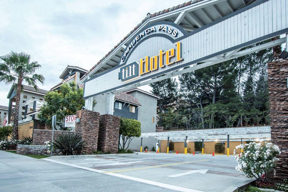 Los Angeles Hotels Close to Universal Studios Hollywood: Tilt Hotel Universal/Hollywood, Ascend Hotel Collection