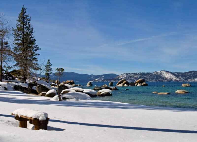 Must Visit Places in April: Lake Tahoe