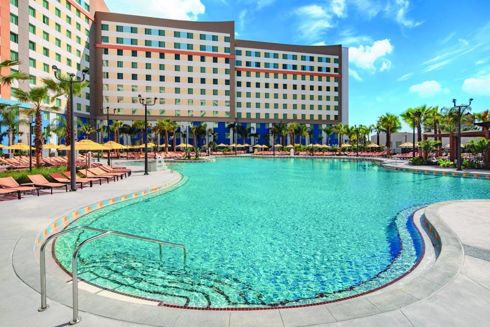 Universal Orlando Hotels in Florida: Universal’s Endless Summer Resort — Dockside Inn & Suites