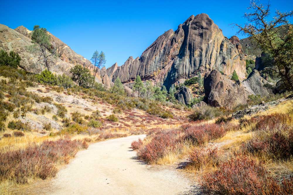 What Places to Visit in USA in April: Pinnacles National Park
