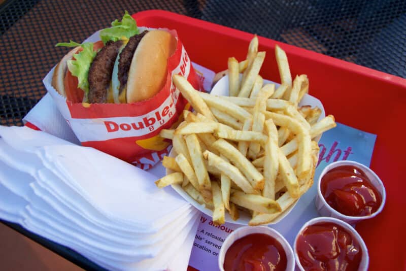 Best Foods to Try in California: In-N-Out Burger