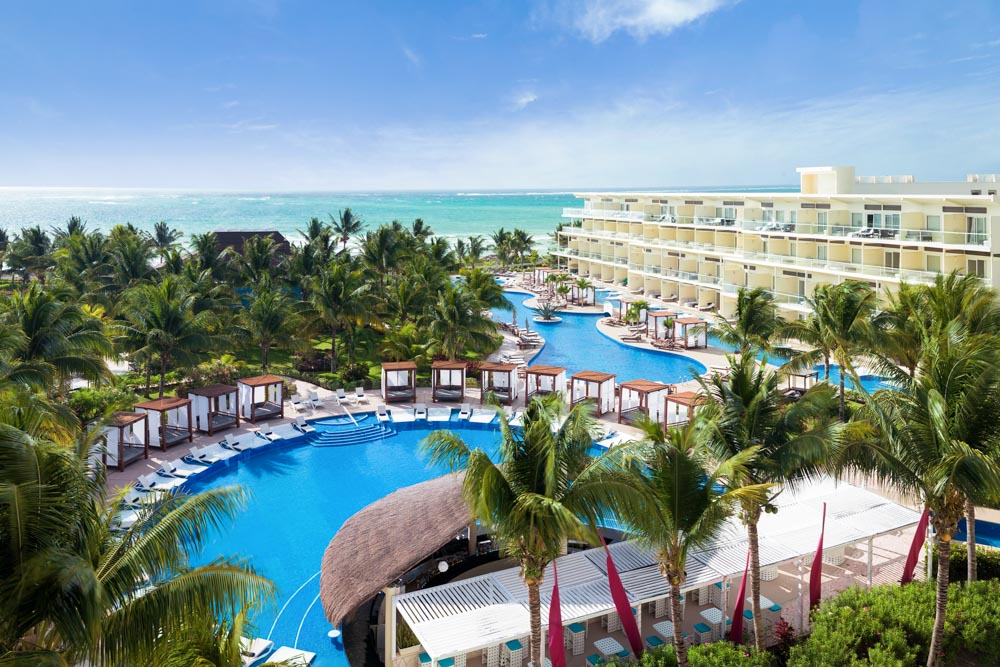Best Hotels with Swim-Up Rooms in Cancun, Mexico: Azul Beach Resort Riviera Cancun