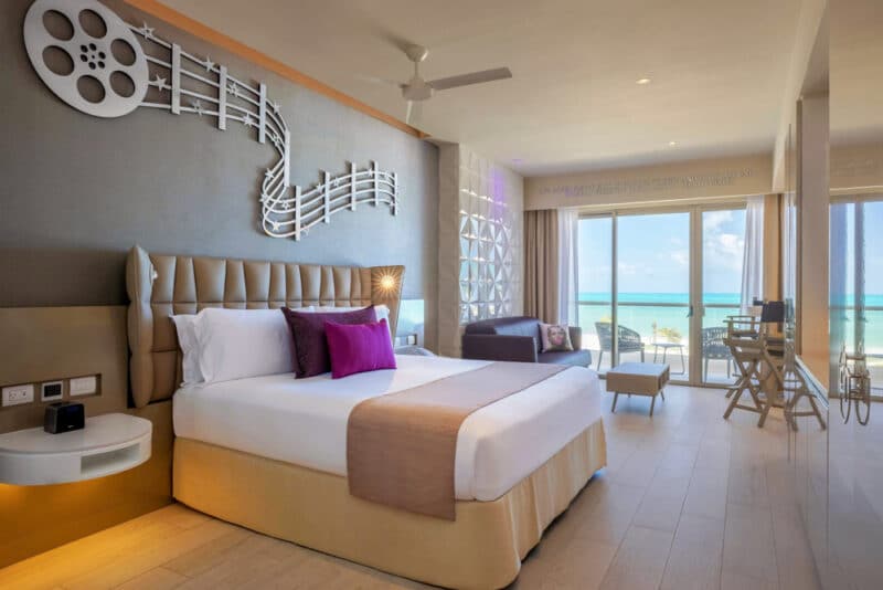 Boutique Hotels with Swim-Up Rooms in Cancun, Mexico: Planet Hollywood Adult Scene Cancun
