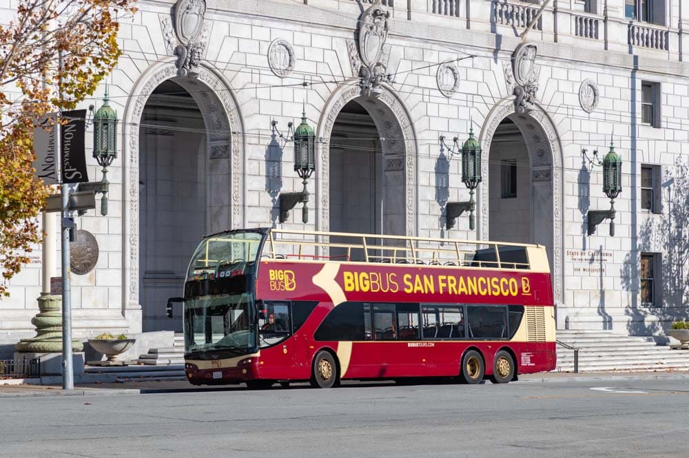 Cool Tours to Book in San Francisco: Sightseeing on a Hop-On Hop-Off Tour
